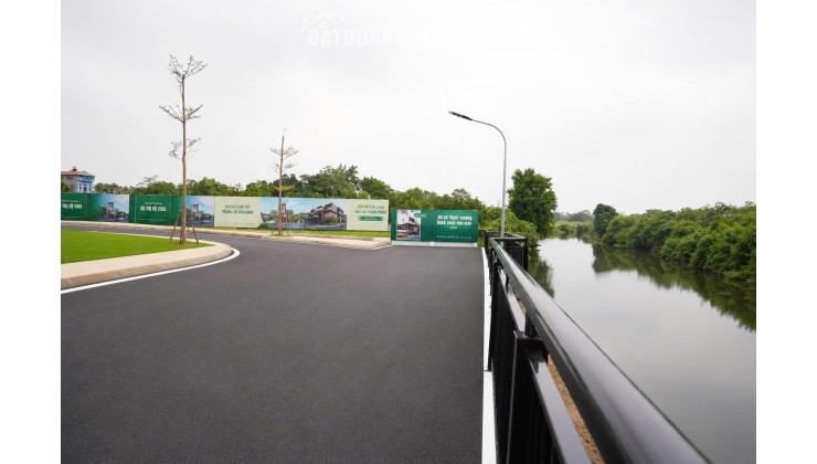 Bán mảnh đất 100m2, mặt tiền 6,92m, tai trục chính đường rộng 30m  nối ra khu công nghệ cao Hoà Lạc, Cách đại học FPT và Đại Học Quốc Gia Hà Nội 10