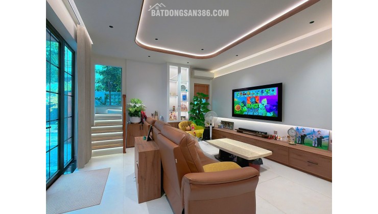 BIỆT THỰ SÂN VƯỜN KHU BỘ CÔNG AN Q7 - 3 TẦNG - 9X17M - 18,5 TỶ. LH:0904523367 (Phương Nhà Nhiều).