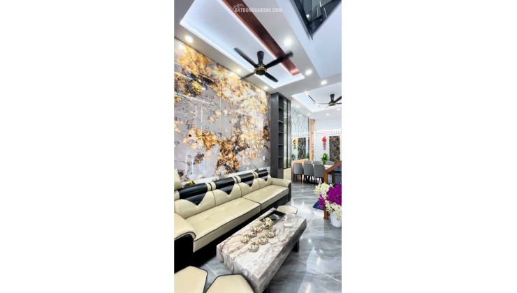 BÁN NHÀ NGAY CHỢ BÌNH ĐIỀN QUẬN 8. DT80 M2 - SHR - CHỈ 1TỶ165TR. LH:0785448683.