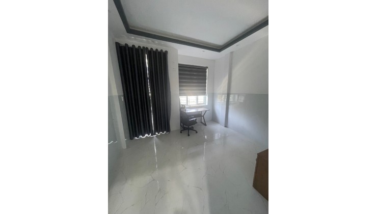 CẦN BÁN GẤP Nhà Kiệt Ô Tô gần Trường Chinh Ngã Ba Huế khu vực thuận tiện di chuyển