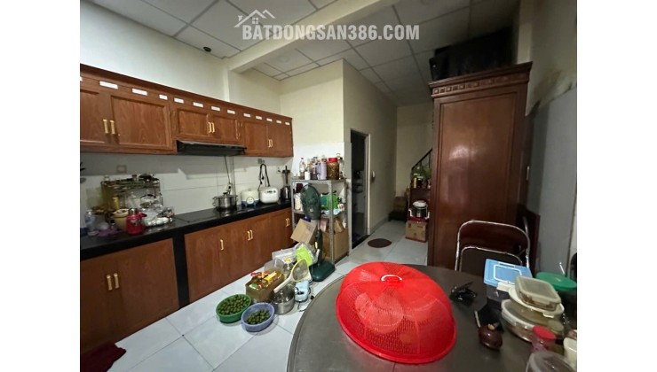 Nhà mặt tiền kinh doanh ngay chợ nhỏ Hiệp Phú, oto tránh, 90m2 chỉ 9đ. LH Hân 0347167886