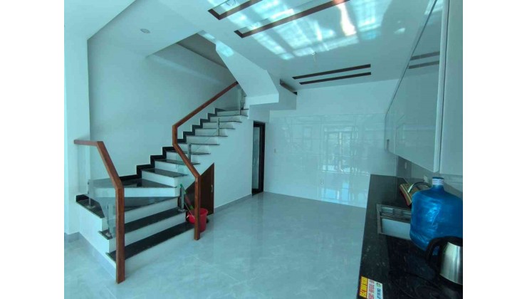 Nhà 3 tầng xây mới tại trung tâm phường Hưng Đạo , Dương kinh .hp