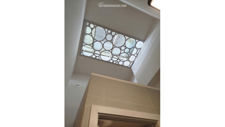 PHÚ NHUẬN – NHÀ ĐẸP FULL NỘI THẤT, HẺM XE HƠI 5M, CHỈ 6.25 TỶ. LH:0775532337.