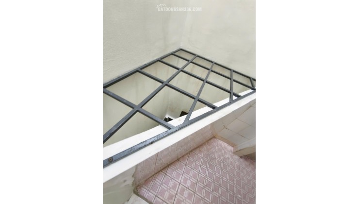 NHÀ ĐẸP LÊ THỊ BẠCH CÁT– QUẬN 11 – 42M2 - CHỈ 5.7 TỶ . LH:0775532337.