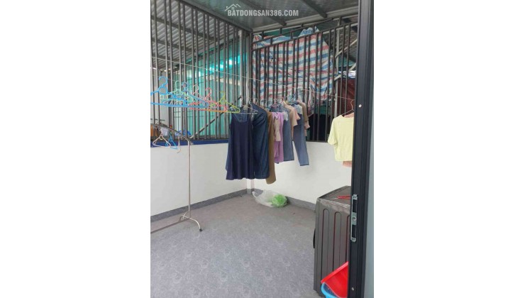 Nhà lô góc Him Lam - 48,3m² x 4 tầng, 2 mặt thoáng, 9 ban công.