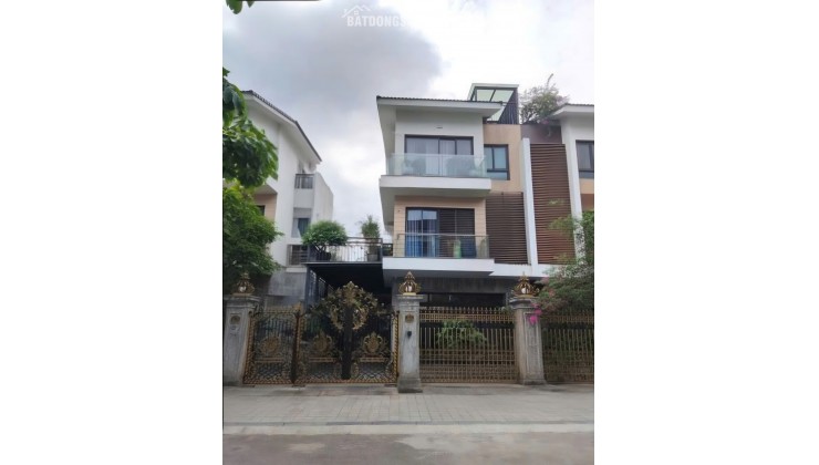 Cho thuê nhà, Chùa Láng, Nguyễn Chí Thanh, Đống Đa, 240m2x 3T -38 tr