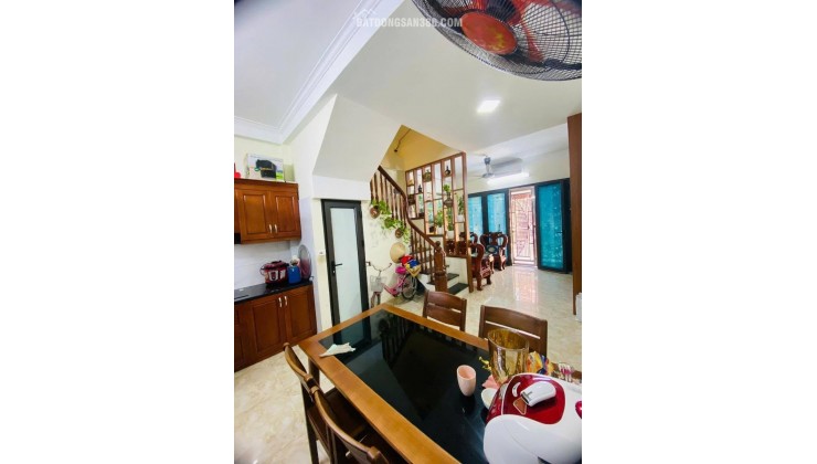 Nhà 3T lô góc 2 mặt thoáng, ôtô đỗ 10m, tổ 12 Yên Nghĩa, DT33m2, 7.15 tỷ Hà Đông