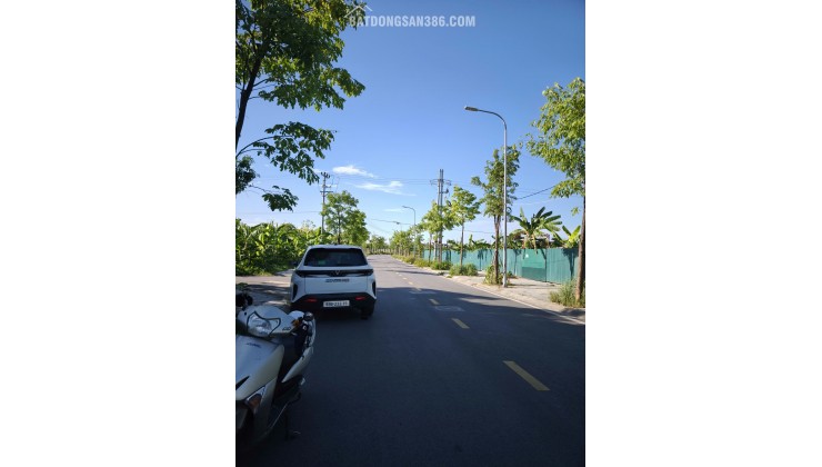 Lô Góc đường rộng 40m, vỉa hè đá bóng. Khu đất đấu giá Nguyên Khê, Đông Anh, Hà Nội