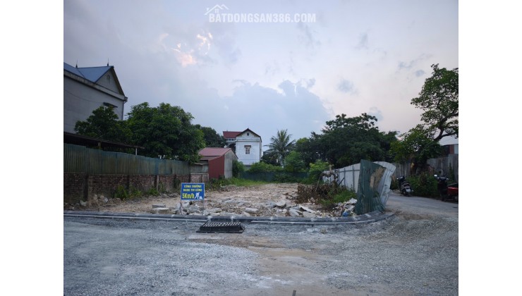 Bán Đất 352m2 - Lô góc ngã 4 (3 mặt tiền) tại Nguyên Khê - Đông Anh - Hà Nội
