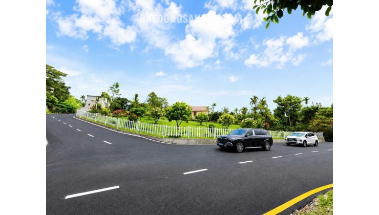 cắt lỗ, bán gấp mảnh đất Hoà Lạc 100m2 full thổ cư