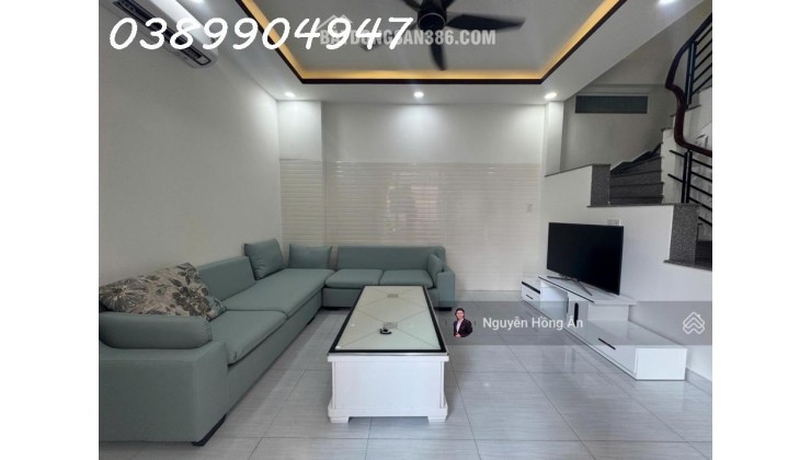 Bán nhà 3 tầng góc 2 mặt tiền hẻm oto tới nhà TTTP Nha Trang gần biển, ngang 9m, giá 8,4 tỷ có TL