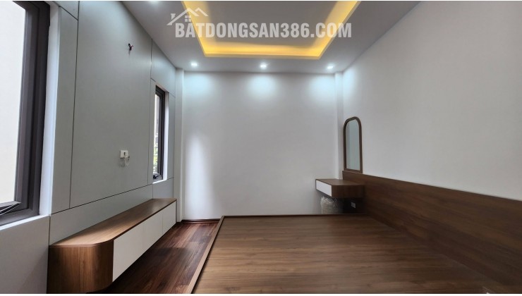 Nhà 5T Phố Lụa Hà Đông, Lô góc, DT31m2x5T, mới đẹp, MT 6.8m, 6.98 tỷ