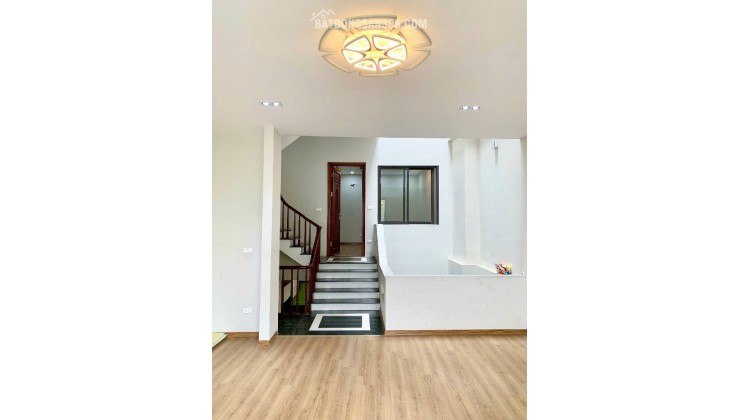Hiếm Tây Mỗ 14 tỷ 81m mặt tiền 5m ô tô đỗ cửa,sổ đỏ