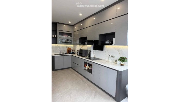 Nhà thật phố Hồng Tiến Long Biên 11 tỷ thang máy gần mặt phố ngõ ô tô