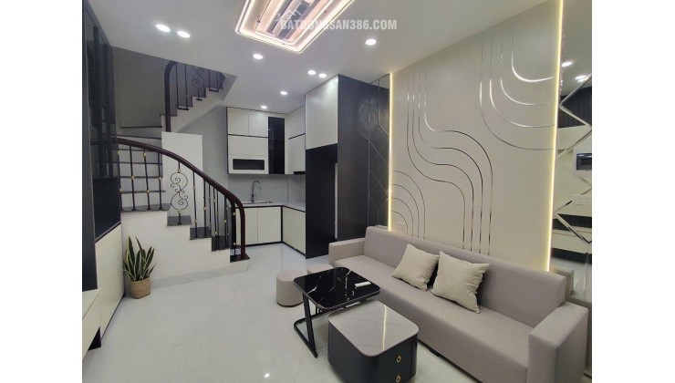 NHÀ ĐẸP GIÁ 6.3 TỶ ,  DÂN XÂY PHỐ MINH KHAI HỘ KHẨU HAI BÀ TRƯNG NGÕ THÔNG, THOÁNG TRƯỚC,SAU.CHỈ VÀI PHÚT DI CHUYỂN QUA TIME CITY,ĐẠI HỌC BÁCH