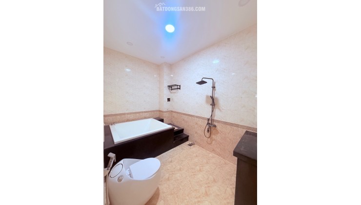 Chính chủ cần bán nhà HXH đường Nguyễn Hữu Tiến 40m2 với 6Ty hơn