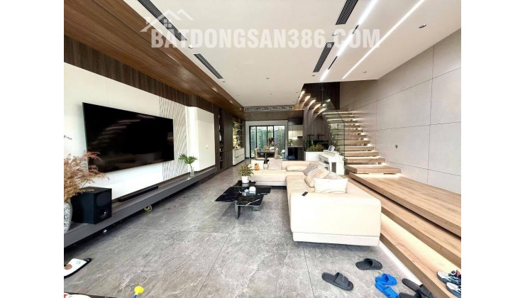 Nhà thật phố Trạm long Biên 10 tỷ 60m ngõ nông,gần sát phố