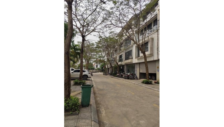 Nhà thật phố Trạm long Biên 10 tỷ 60m ngõ nông,gần sát phố