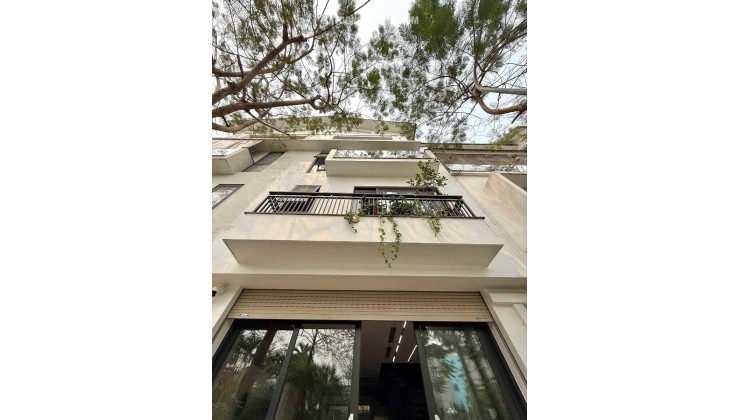 Nhà thật phố Trạm long Biên 10 tỷ 60m ngõ nông,gần sát phố