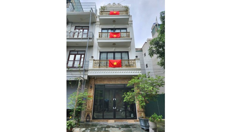 Nhà thật Sài Đồng Long Biên 9 tỷ 60m Lô Góc Ô tô Đỗ cửa,sổ đỏ