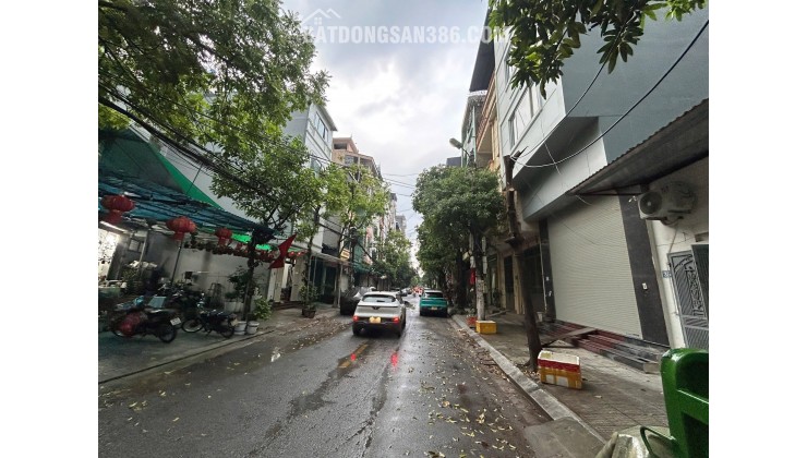 Nhà thật phố Trạm long Biên 11 tỷ 60m ngõ nông,gần sát phố