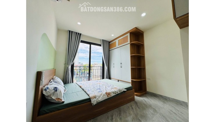 Tòa CCMN đẳng cấp Trung Kính 75m 8T thang máy, 24 phòng Full đồ, doanh thu khủng, 33.5 tỷ