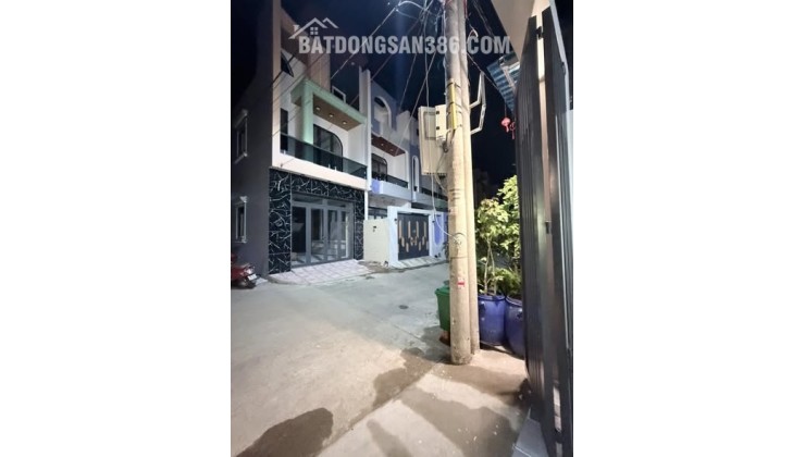 Nhà hướng Nam view hồ – kinh doanh tốt – giá 3 tỷ 150