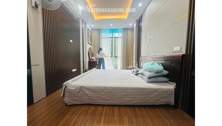 BÁN GẤP NHÀ LÊ QUANG ĐẠO, GIÁ ĐẤT TẶNG NHÀ, LÔ ĐẤT VÀNG XÂY CCMN, 66M², NHỈNH 11 TỶ