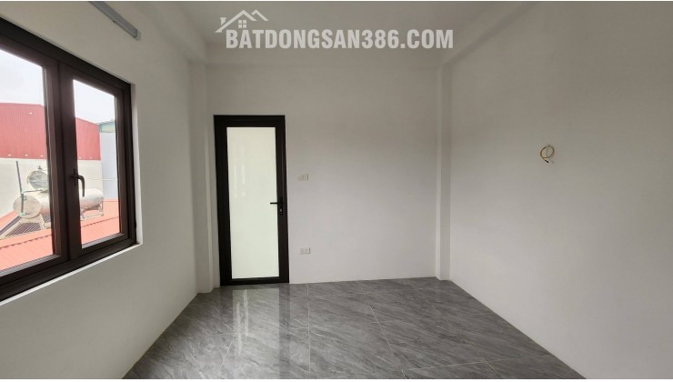 Nhà 5T Phố Lụa Hà Đông, Lô góc, DT31m2x5T, mới đẹp, MT 6.8m, 6.98 tỷ