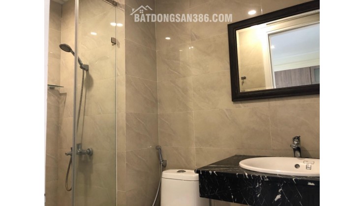 Cho thuê căn hộ 2 ngủ 70m2 tại phố Đội Cấn giá 13tr/ tháng