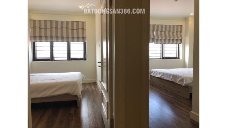 Cho thuê căn hộ 2 ngủ 70m2 tại phố Đội Cấn giá 13tr/ tháng