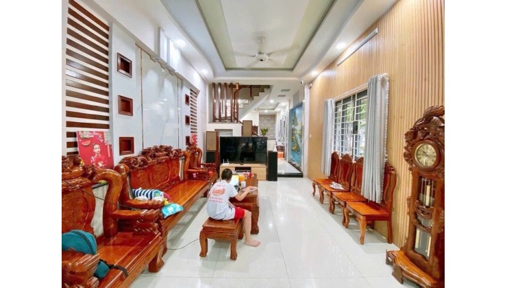 Dương Quảng Hàm - Gần Emart Phan Văn Trị . 65M2 - Giá Hơn 7Tỷ