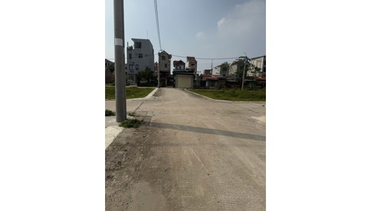 Nhà đất, 101m2, sát mặt đường, mặt tiền 5.5m, pháp lý rõ ràng