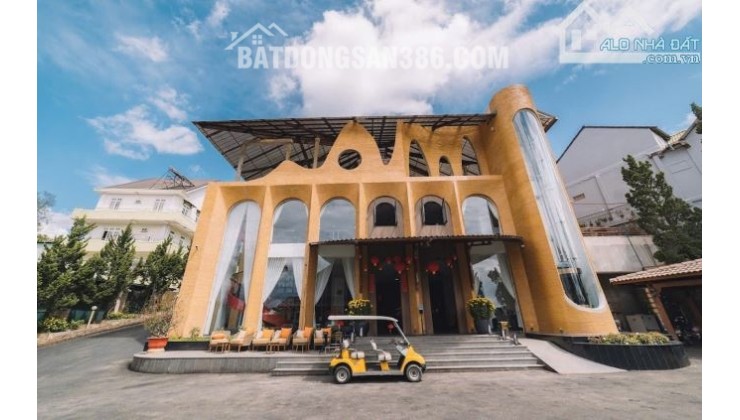 BÁN KHU RESORT CỬA NGÕ THÀNH PHỐ HỒ BƠI XINH ĐẸP CHỈ 270 TỶ