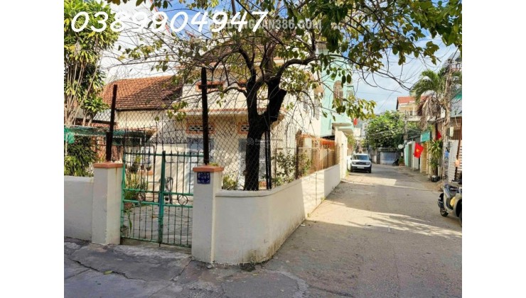 [ Nhà Đặng Tất - Góc 2 mặt tiền ] hẻm ô tô thông, cách biển Hòn Chồng 500m Giá : 9,2 tỷ