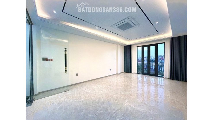Nhà đẹp tuyến 3 Lê Hồng Phong – Nhà mới, thang máy, full nội thất nhập khẩu Châu Âu.