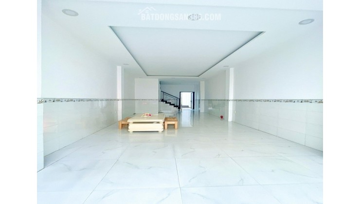 Bán nhà mặt tiền giá rẻ hon HXH Nguyễn Văn Đậu, P11, Bình Thạnh cũ, 117m2, 4 tầng, nở hậu