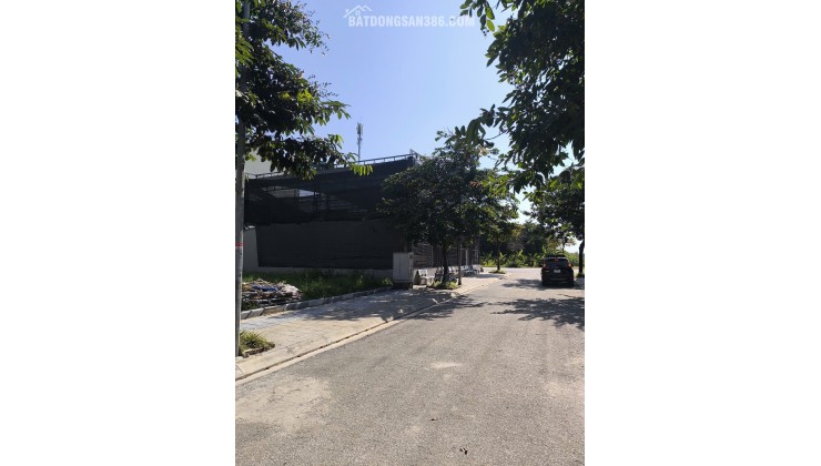 Bán Đất 250m2 Khu C - Khu đô thị Nguyên Khê - Đông Anh - Hà Nội. Giá 105tr/m2