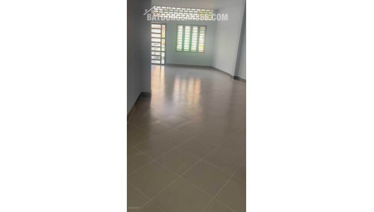 Bán nhà MT Lê Hồng Phong Quận 10 92,4m2 giá 29,5 tỷ