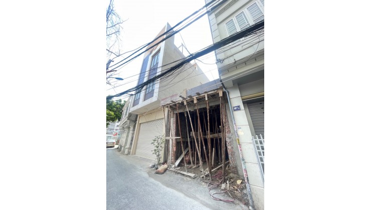 Nhà mới ngõ Đông Khê – 52m² x 5 tầng, có thang máy, ô tô vào tận nhà.