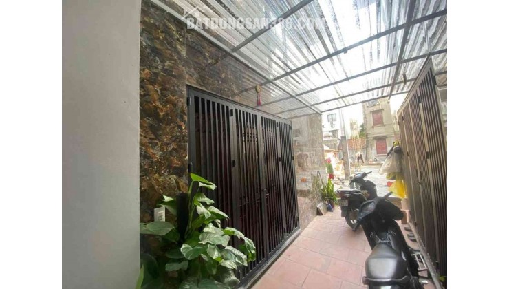 Nhà thật phố Kim Quan 6.6 tỷ 40m Ngõ ô tô,sổ đỏ Long Biên
