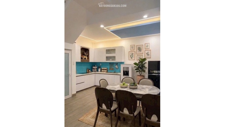 Nhà 3 tầng kiệt ô tô vivu Trưng Nữ Vương  DT 50m2 - 3 PN   Giá chỉ 5,3 tỷ - Nội thất lưng linh, an ninh tuyệt đối