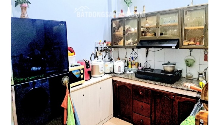 Bán nhà mặt tiền KD Cộng Hoà, P13, Tân Bình, 80m2, 3 tầng, giá mểm, hiếm nhà MT bán