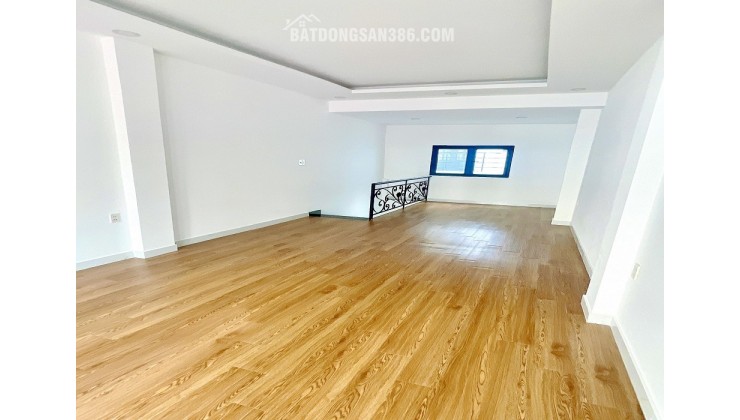 Bán nhà mặt tiền giá rẻ hon HXH Nguyễn Văn Đậu, P11, Bình Thạnh cũ, 117m2, 4 tầng, nở hậu