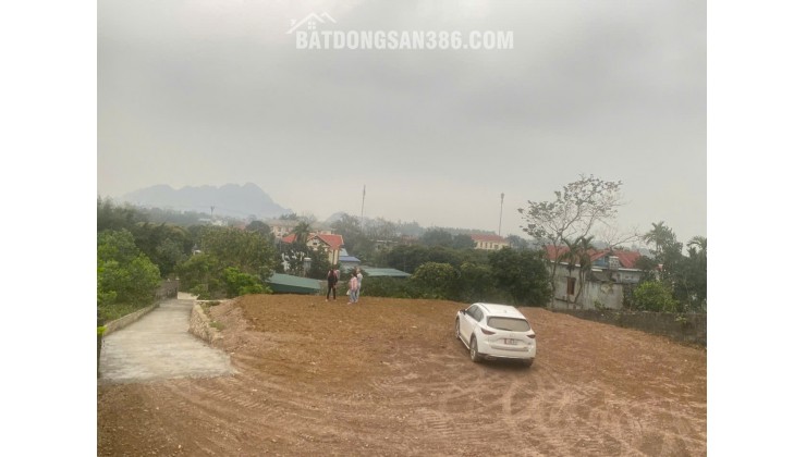  BÁN ĐẤT VIEW CAO THOÁNG – ĐỒN VẬN, LIÊN SƠN  Vị trí: Đồn Vận – Liên Sơn – Lương Sơn – Hòa Bình  Diện tích: 900m² (300m² thổ cư)