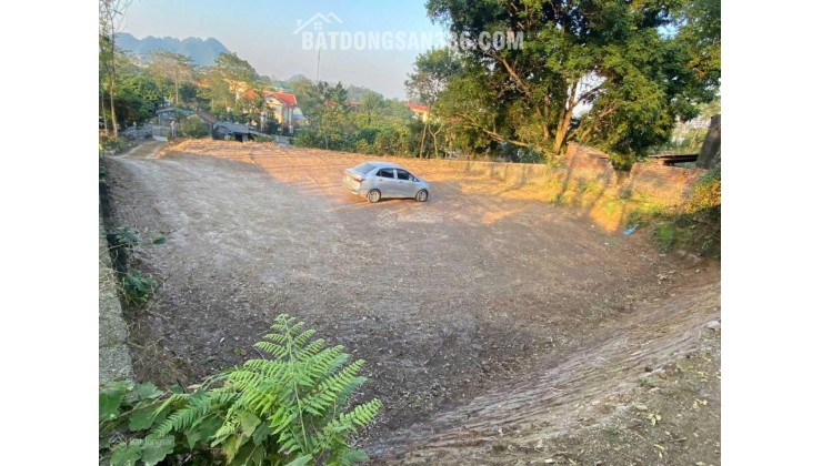  BÁN ĐẤT VIEW CAO THOÁNG – ĐỒN VẬN, LIÊN SƠN  Vị trí: Đồn Vận – Liên Sơn – Lương Sơn – Hòa Bình  Diện tích: 900m² (300m² thổ cư)