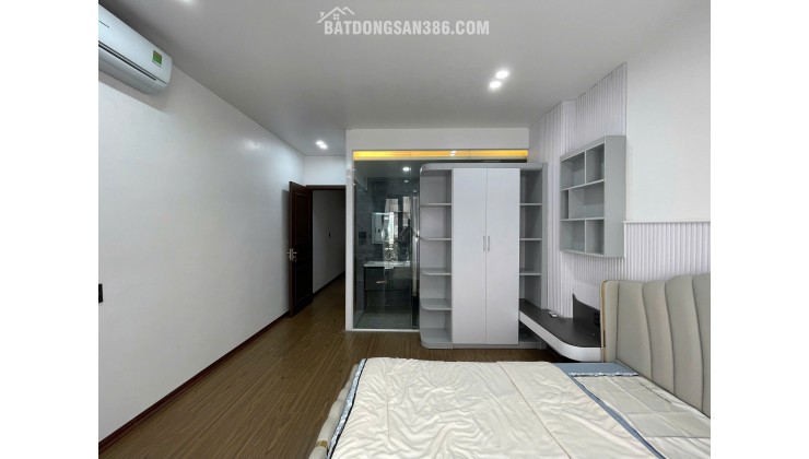 NHÀ ĐẸP LỰC HÀNH 4 TẦNG ĐỘC Ô TÔ ĐỖ CẠNH NHÀ