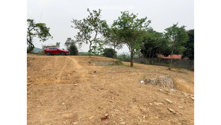  Bán nhanh lô đất cực đẹp 2100m/200m2 thổ cư, ( GẦN KHU ĐẤT ĐẤU GIÁ ) nghỉ dưỡng hay phân lô đều đẹp, tại : Lương Sơn - Hoà Bình.