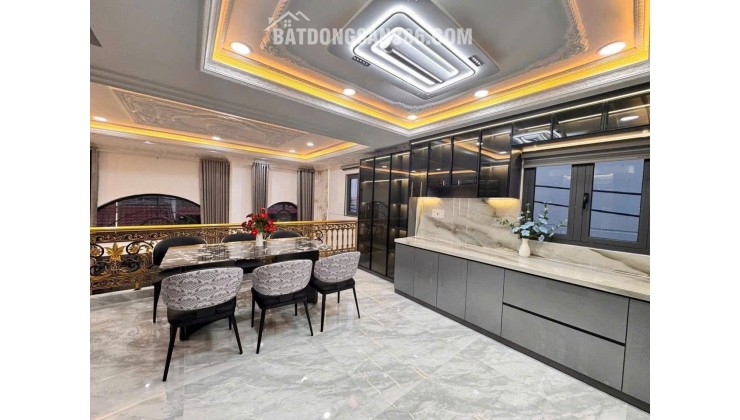 Bán Nhà Mới Xây 5 Tầng Giáp Tân Phú Hẻm ô tô 7 Chổ DT gần 60m2 Giá 7,6 Tỷ TL