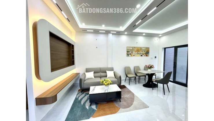 NHÀ ĐẸP SỐ RIÊNG ĐƯỜNG XE HƠI ,  PHÚ THUẬN Q7 (4,2X8 ) 2 TẦNG CHỈ 4 TỶ 380 TR FULL NỘI THẤT